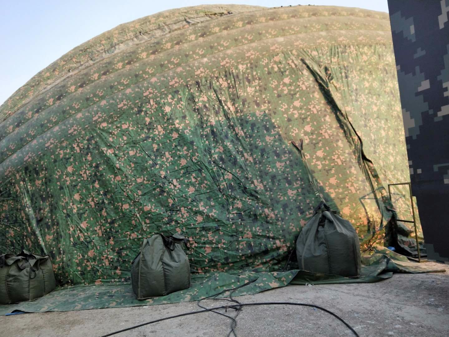 阿克苏军用充气帐篷